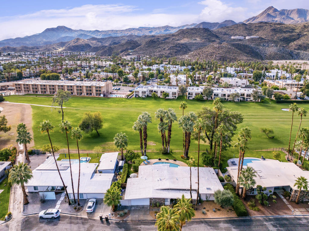 5369 E Lakeside Drive