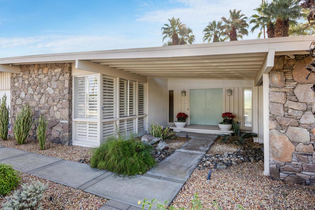 5369 E Lakeside Drive