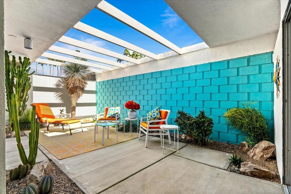 2033 E Ramon Road 6c