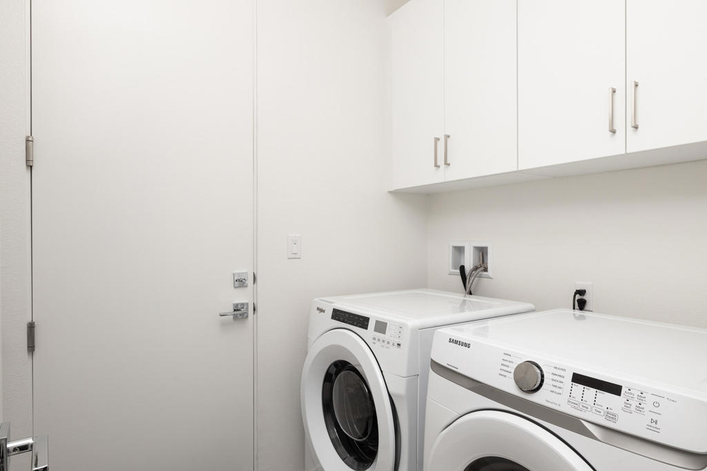 80327 Whisper Rock Way