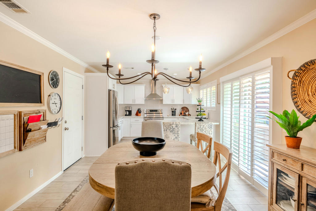 54885 Avenida Alvarado