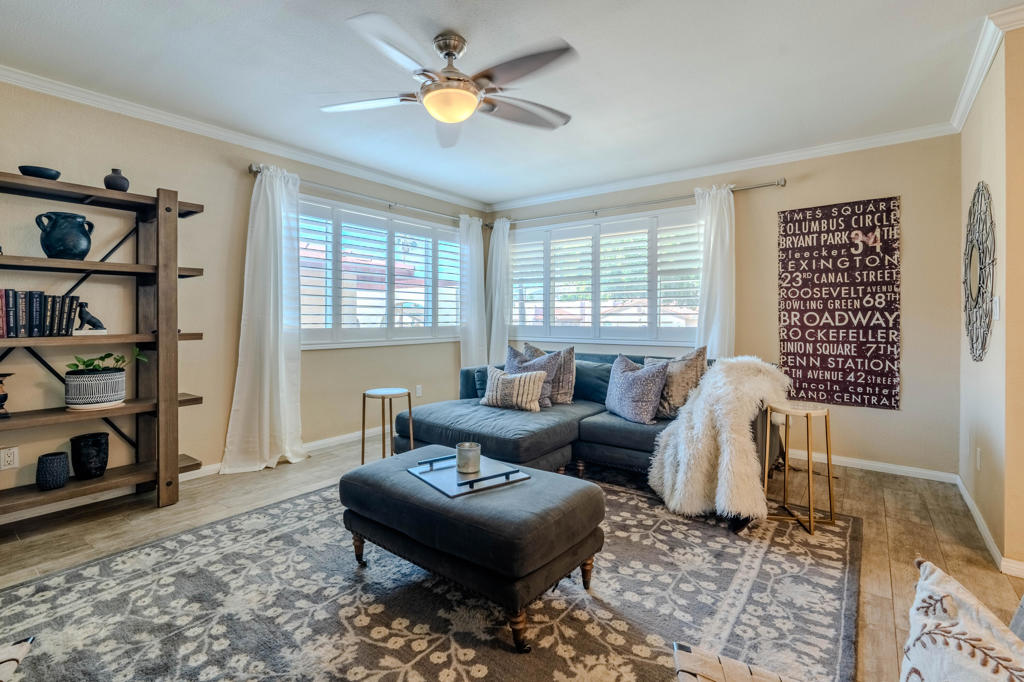 54885 Avenida Alvarado