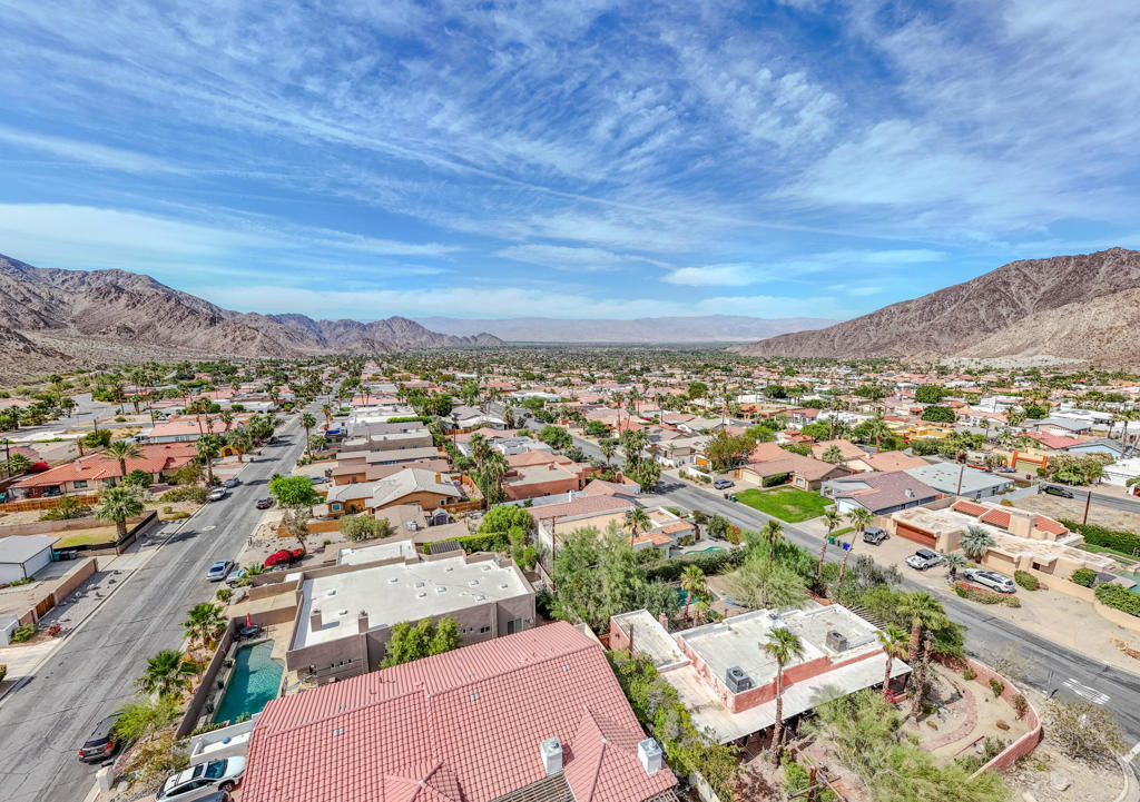 54885 Avenida Alvarado