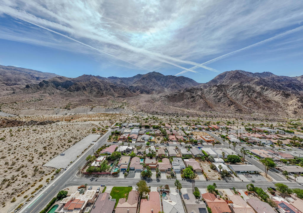 54885 Avenida Alvarado