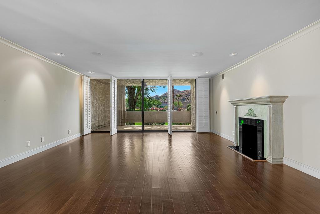 1660 S La Reina Way 1b