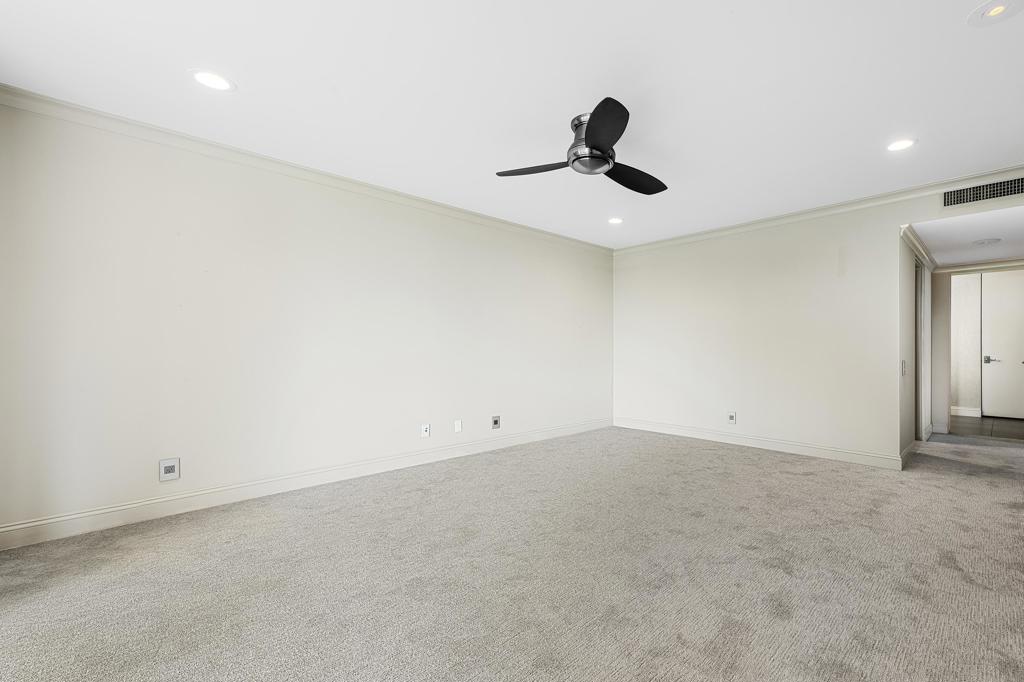 1660 S La Reina Way 1b