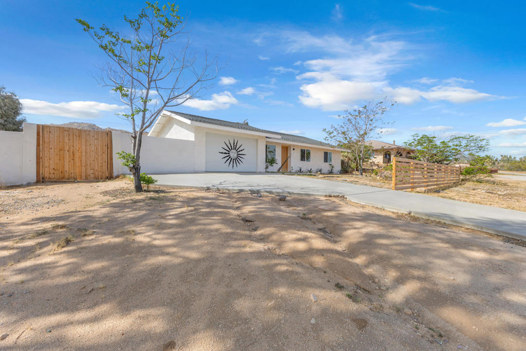 60711 Natoma Trail