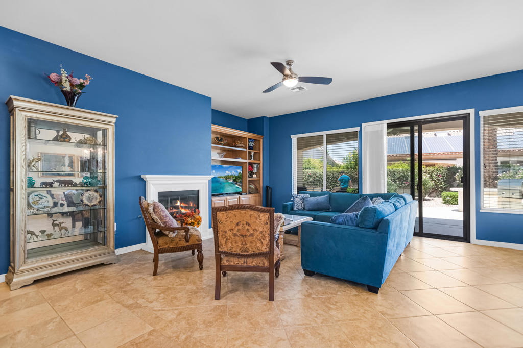 40259 Calle Cancun