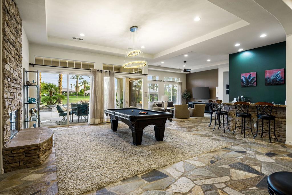 81390 Golf View Drive