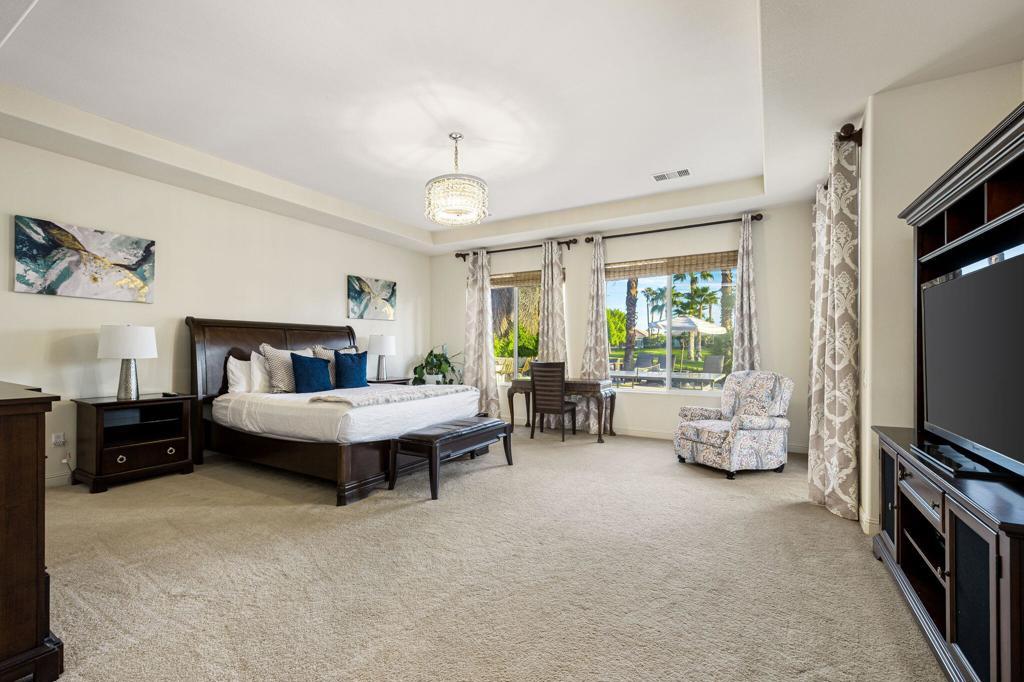 81390 Golf View Drive