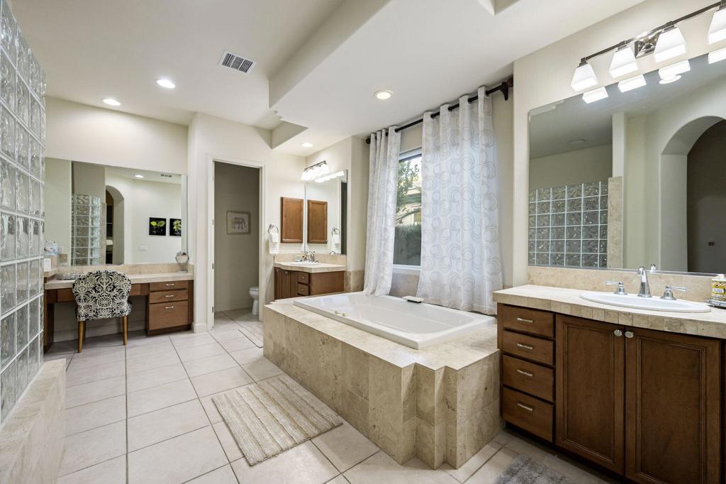 81390 Golf View Drive