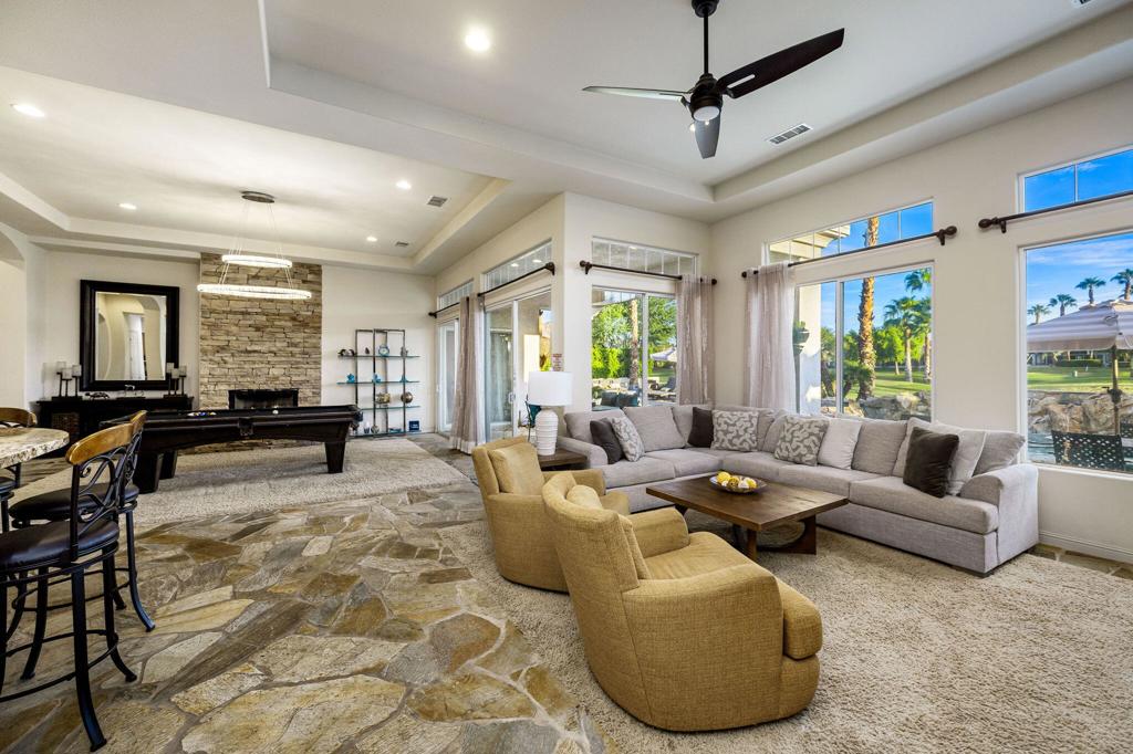 81390 Golf View Drive
