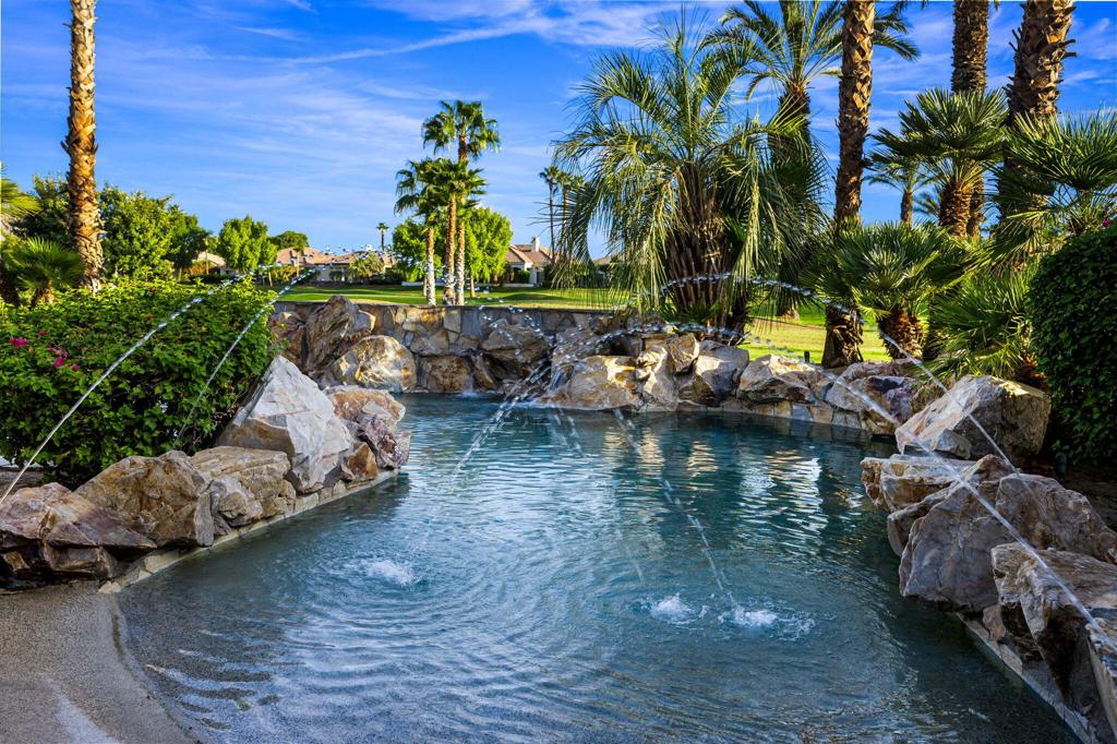81390 Golf View Drive
