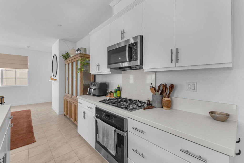 76303 Cambridge Drive