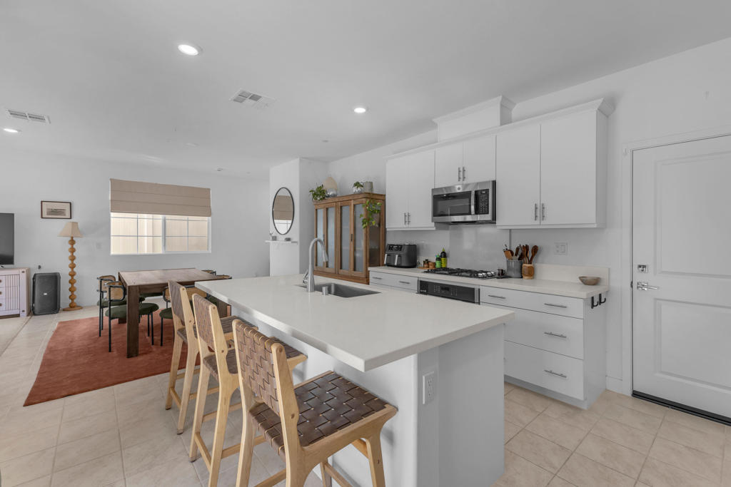 76303 Cambridge Drive