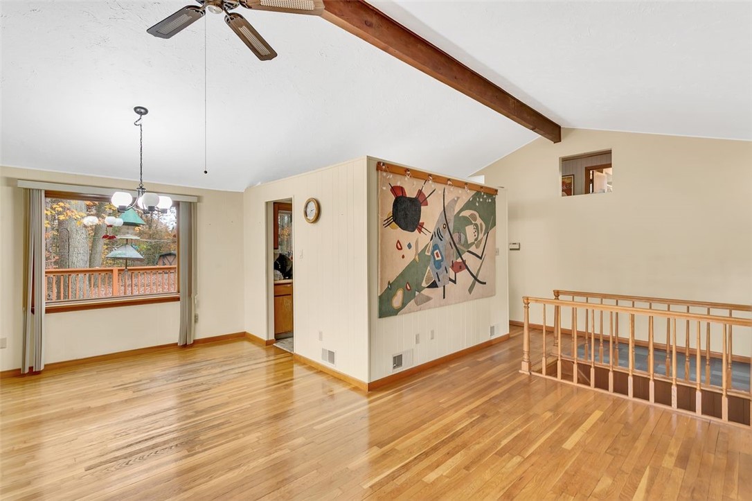 128 Crescent Hill Dr