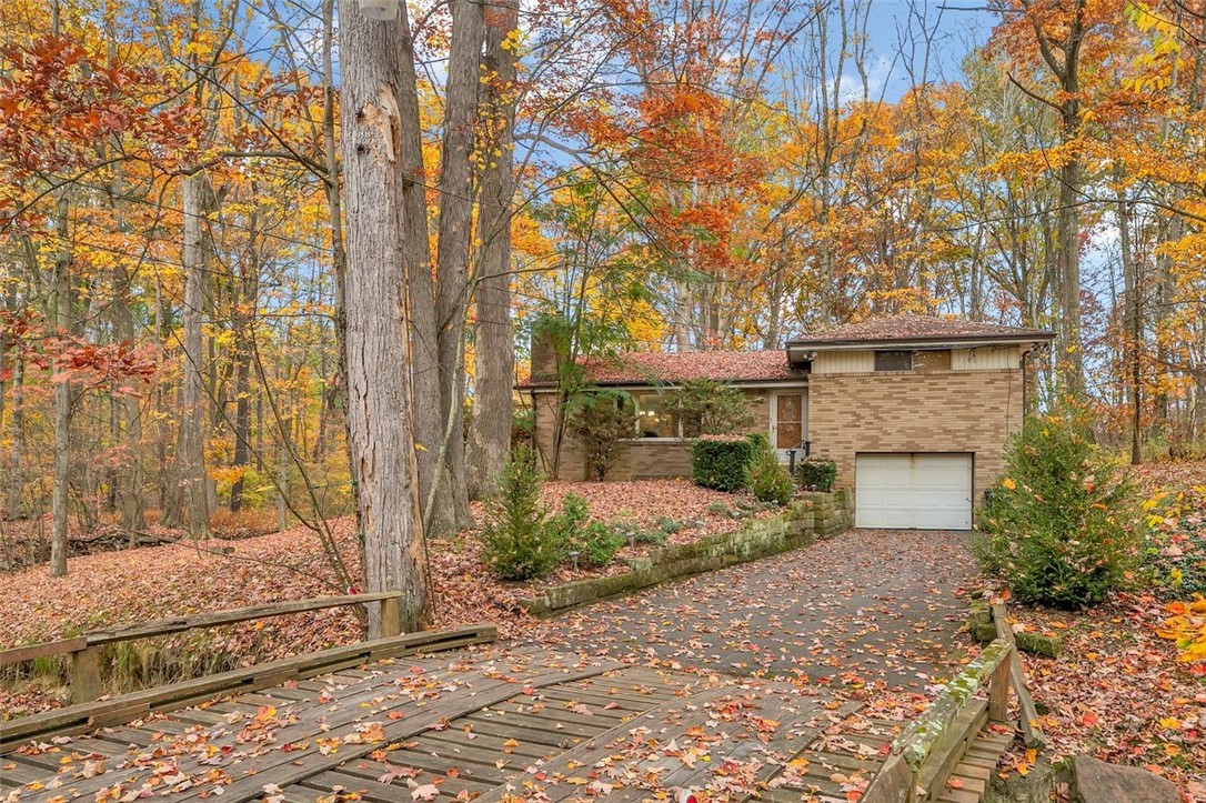 128 Crescent Hill Dr