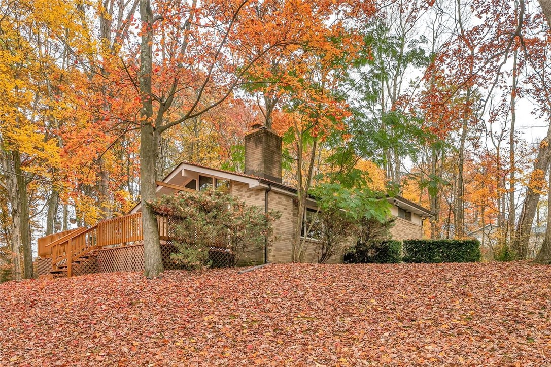 128 Crescent Hill Dr