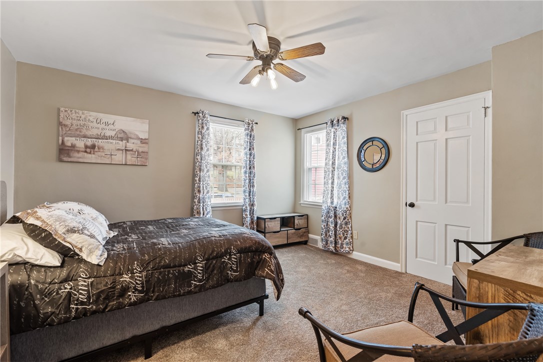 22 Frankford Ln