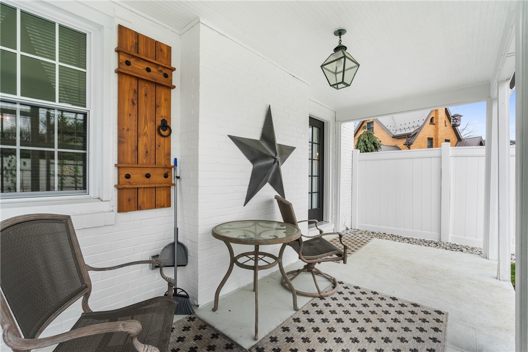 22 Frankford Ln