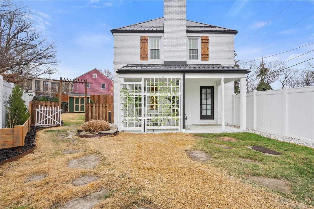 22 Frankford Ln