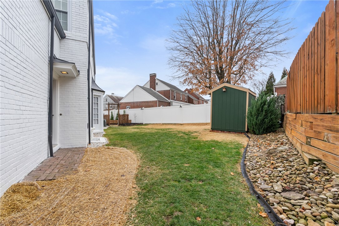22 Frankford Ln
