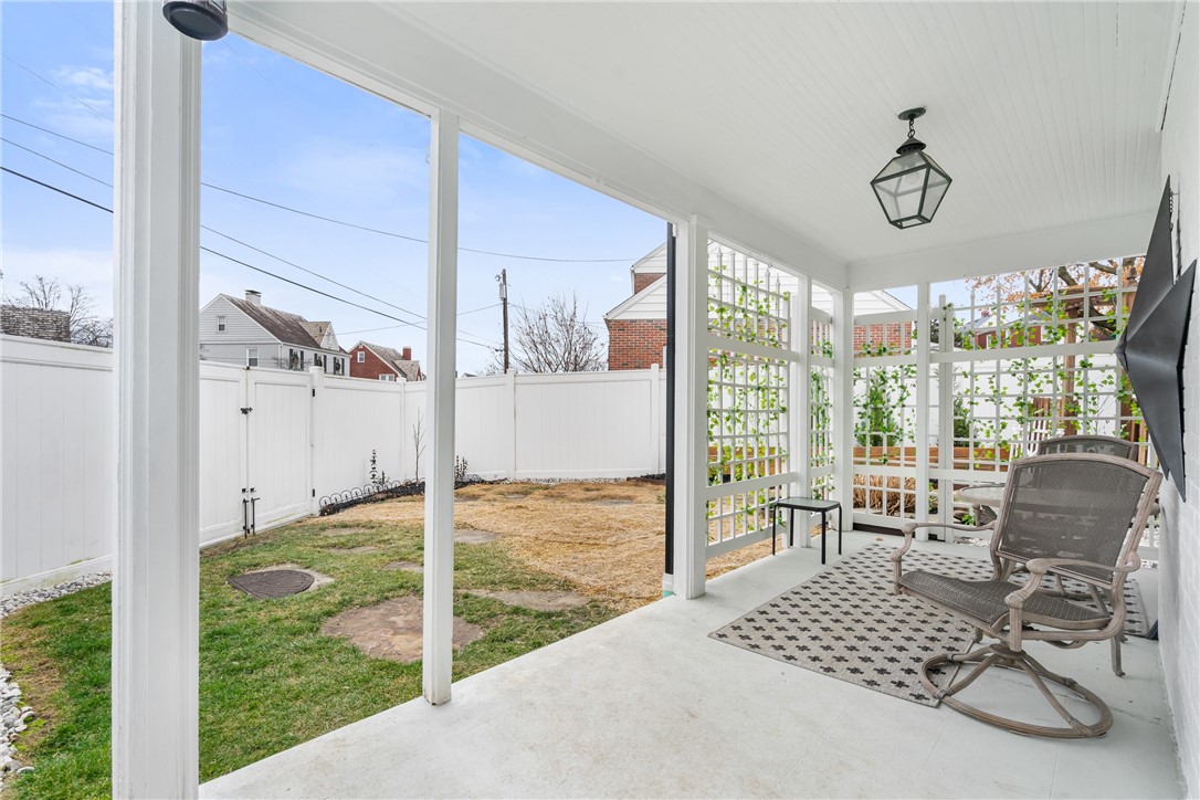 22 Frankford Ln