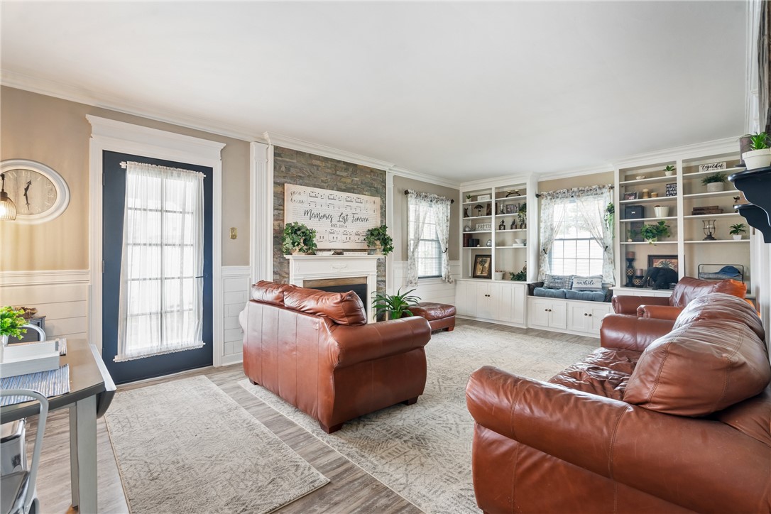 22 Frankford Ln