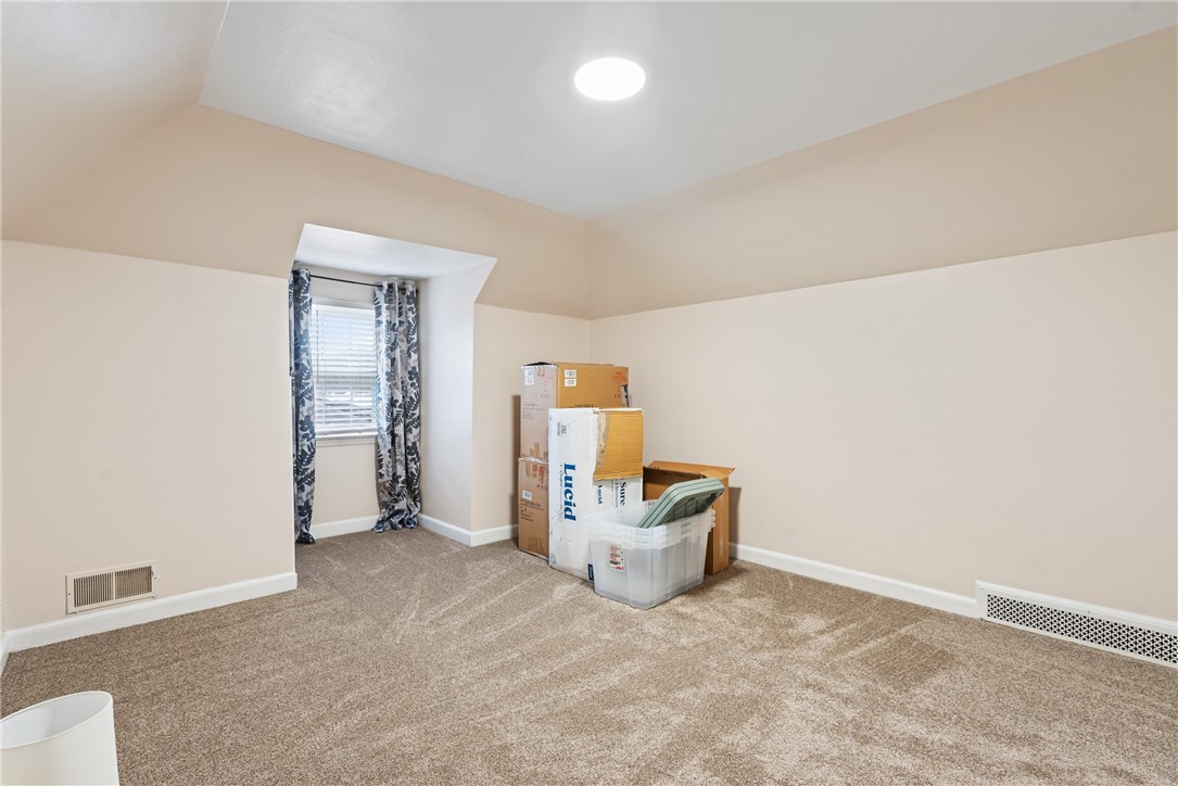 22 Frankford Ln