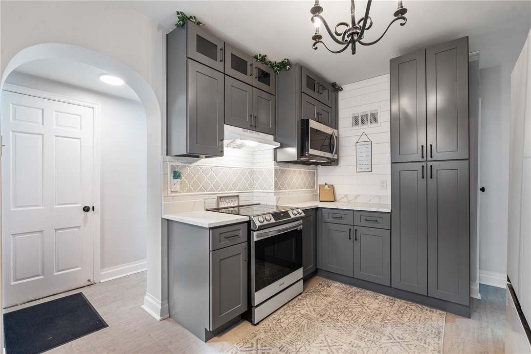 22 Frankford Ln