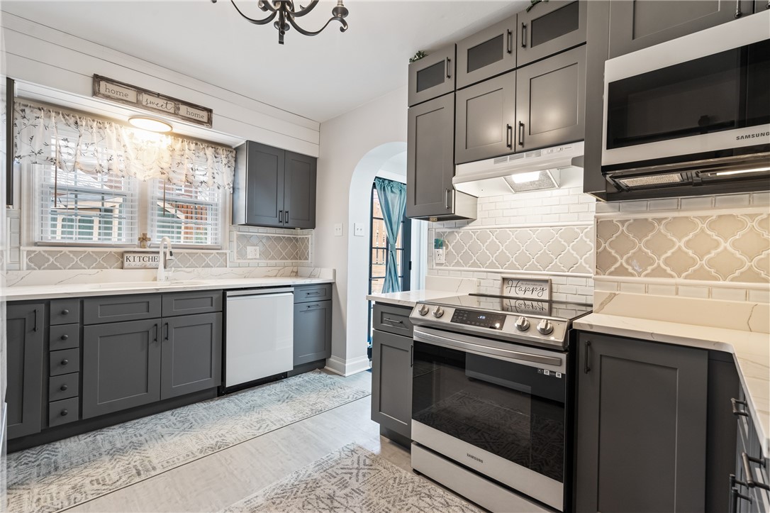 22 Frankford Ln