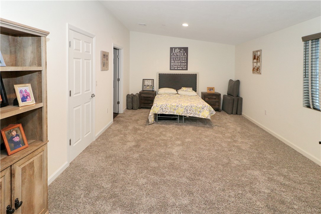106 Aiden Ln