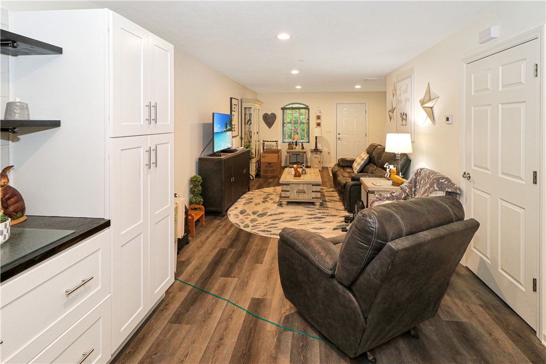 106 Aiden Ln