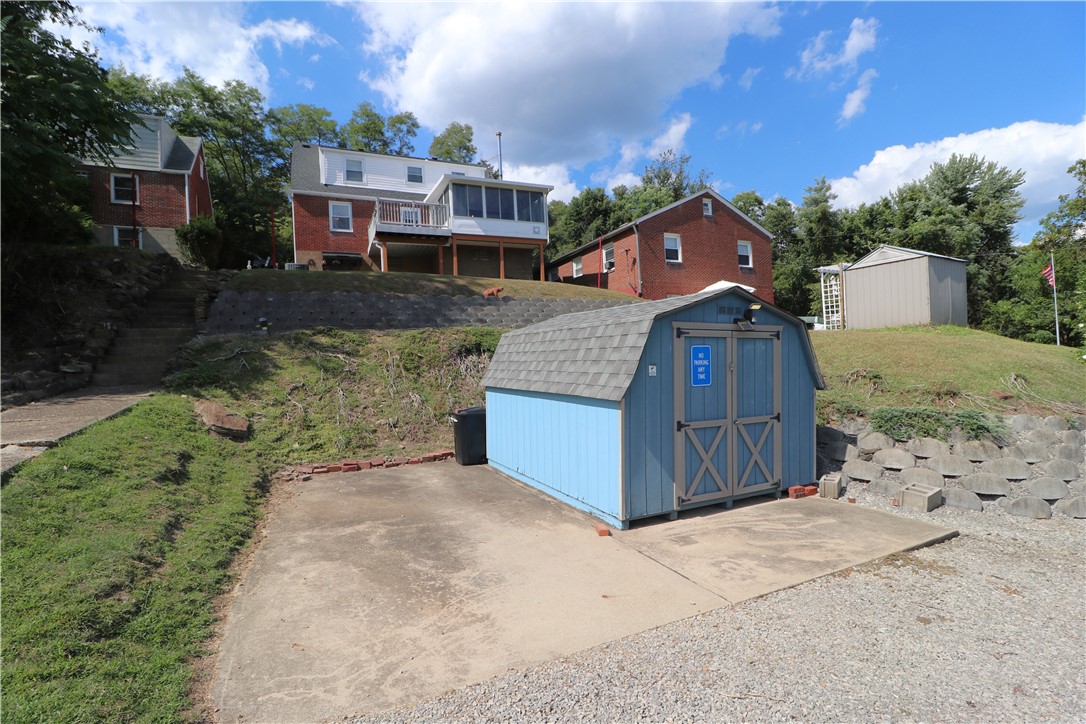 503 W 10th Ave