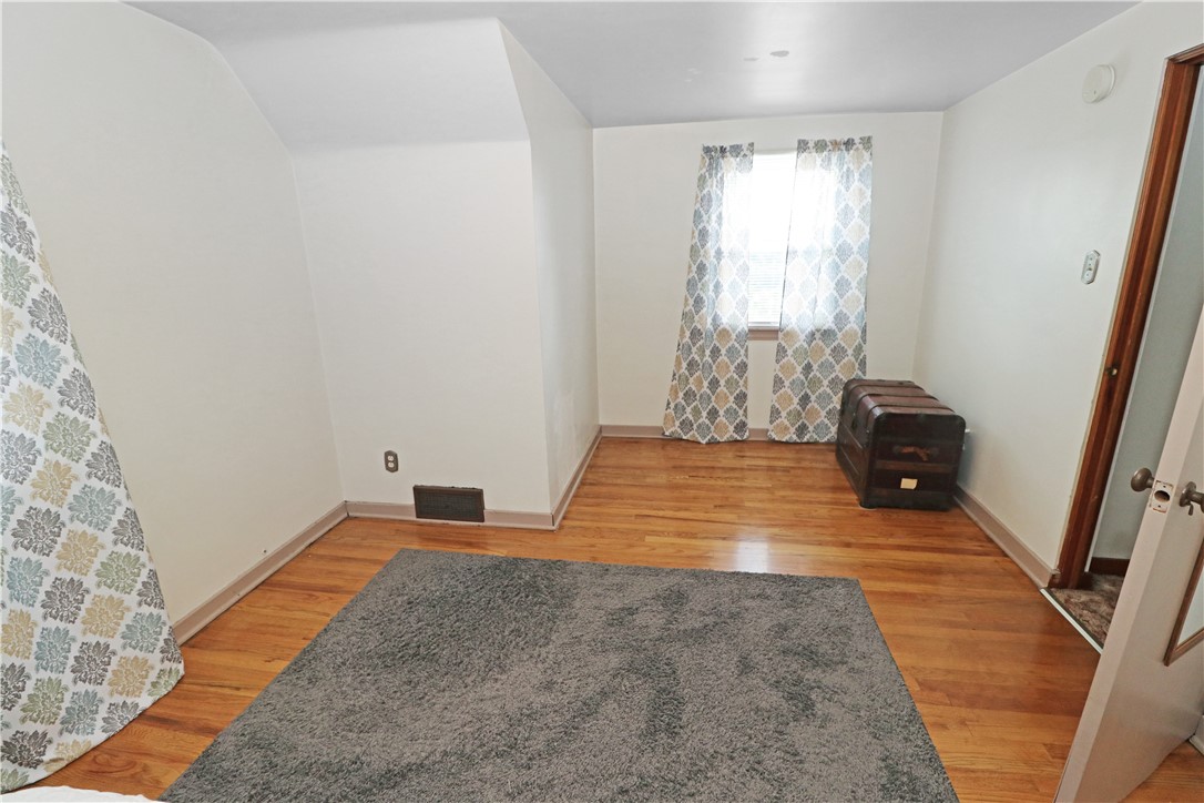 503 W 10th Ave