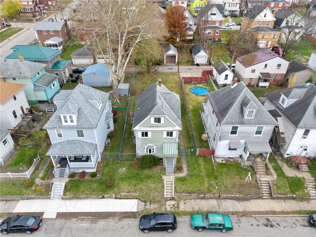 1254 Victoria Ave