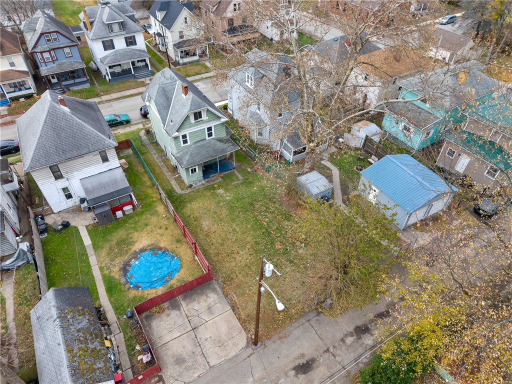 1254 Victoria Ave