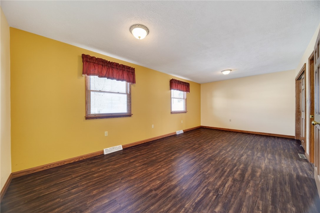 1183 Country Club Rd