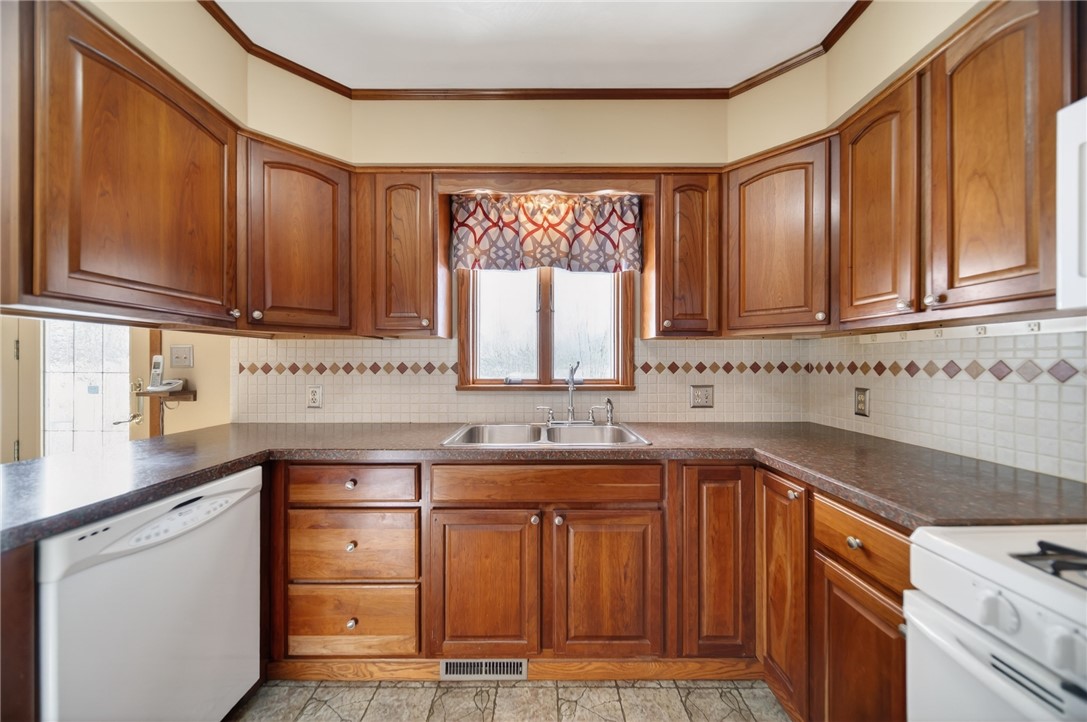 1183 Country Club Rd