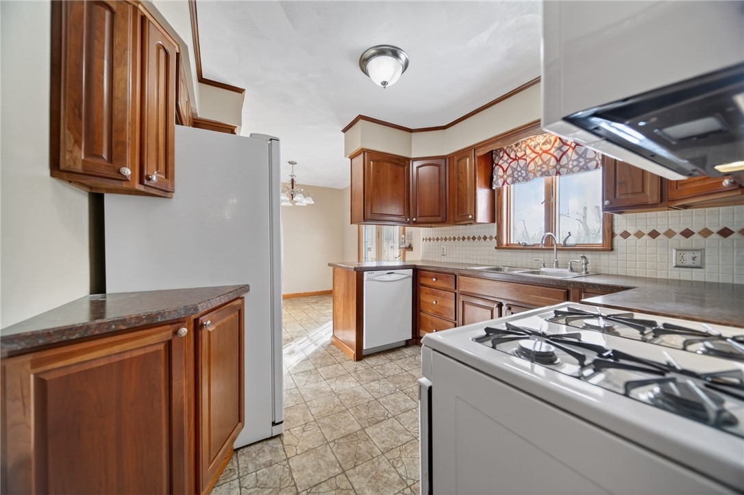 1183 Country Club Rd