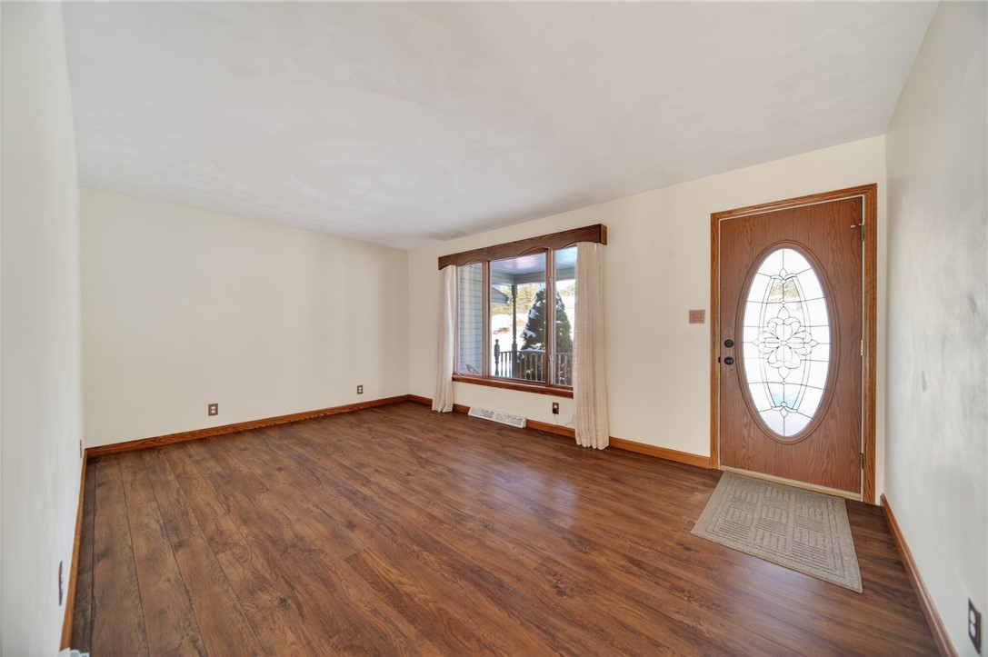 1183 Country Club Rd