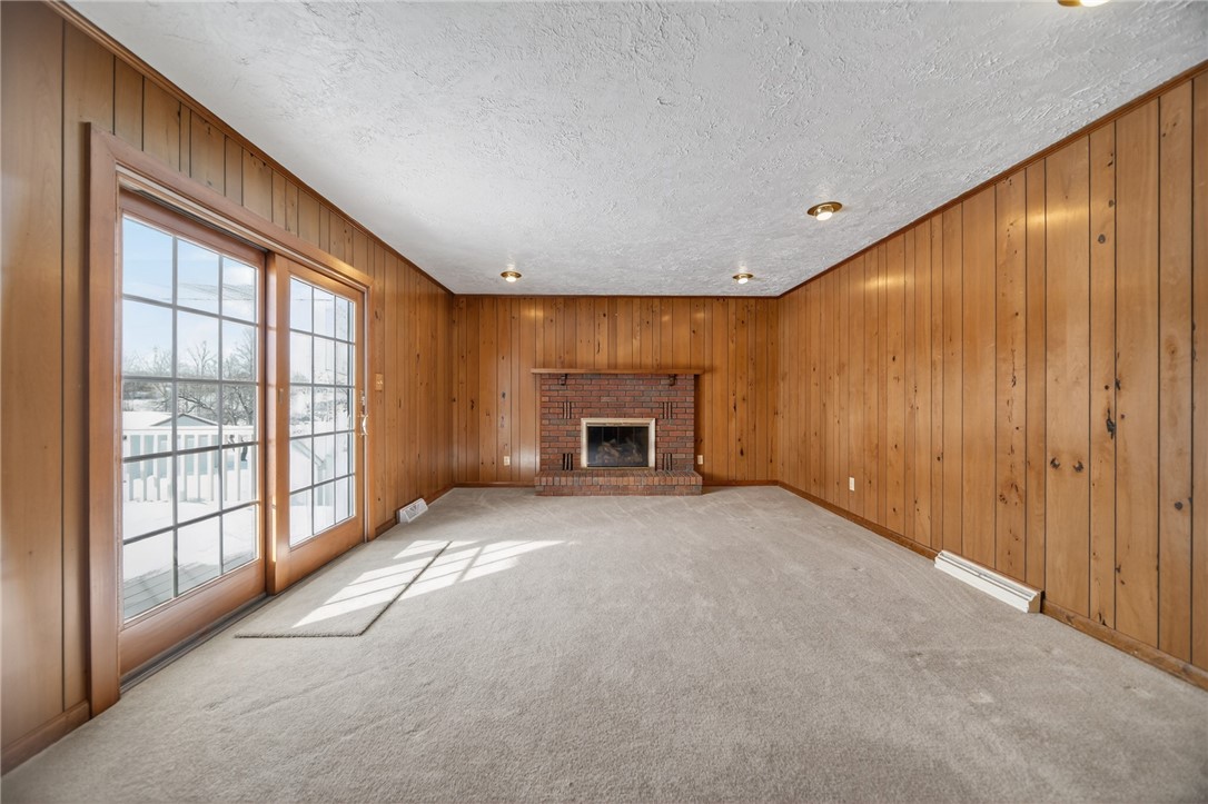 1183 Country Club Rd