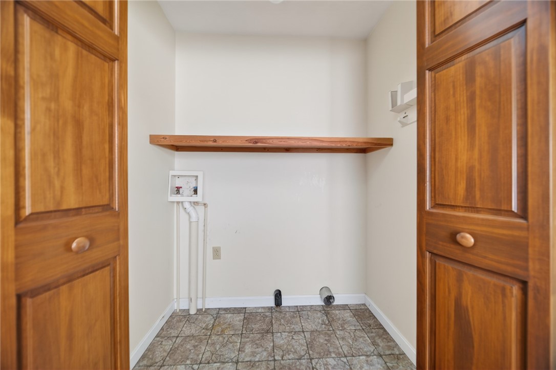 1183 Country Club Rd