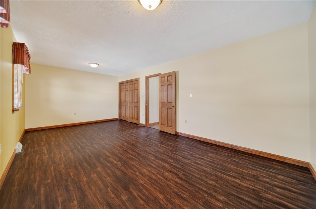 1183 Country Club Rd