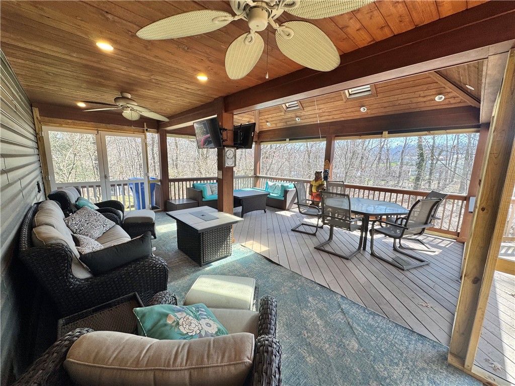 2776 Valleyview Drive