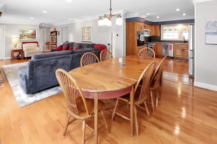 2776 Valleyview Drive