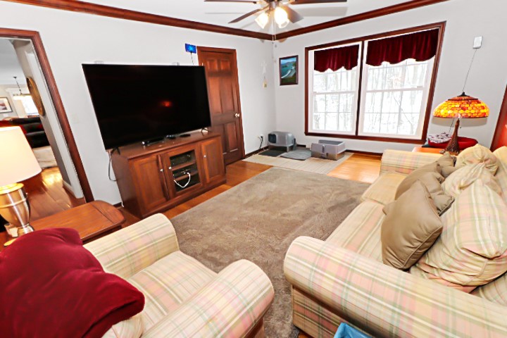 2776 Valleyview Drive