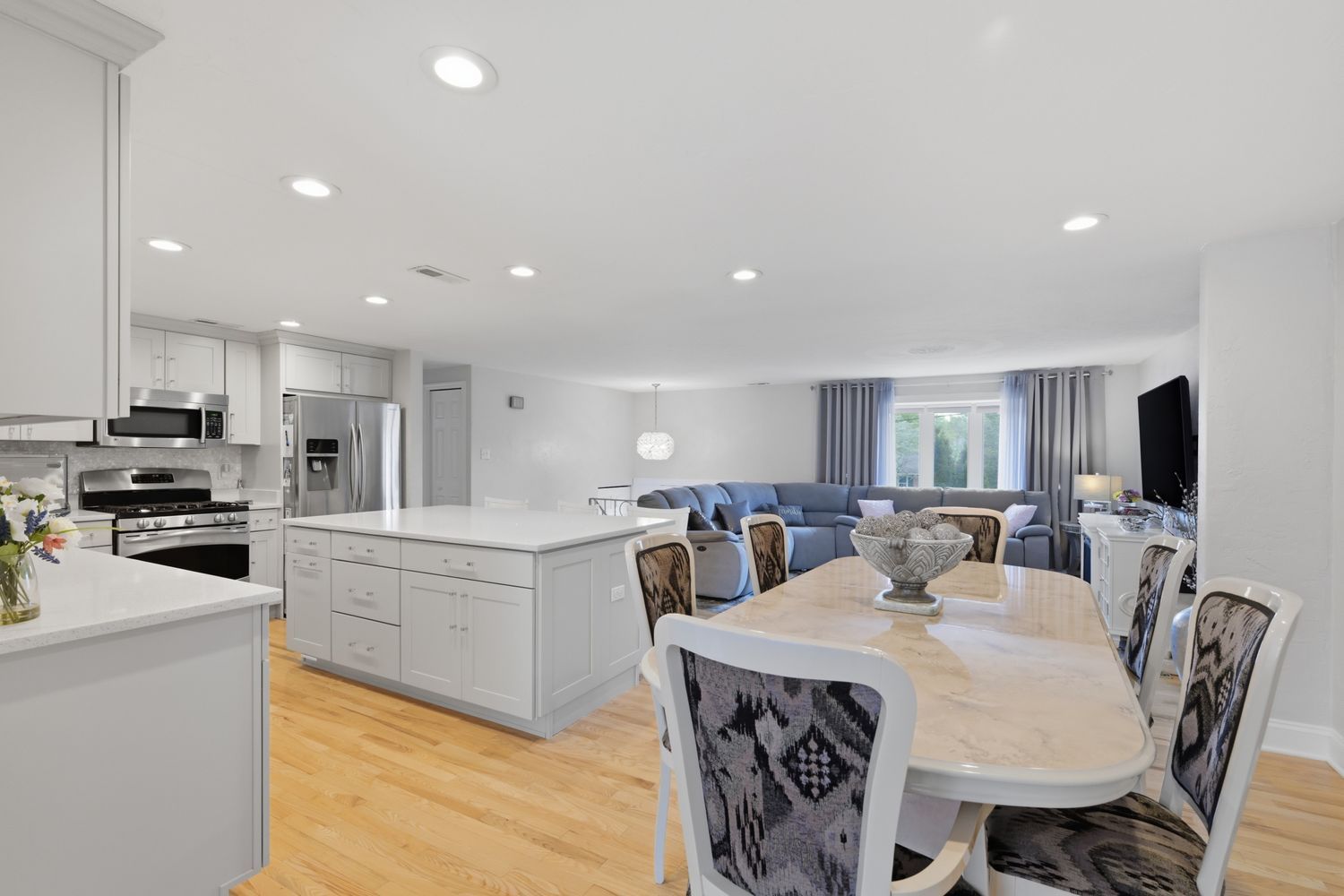 4209 Frederick DRIVE