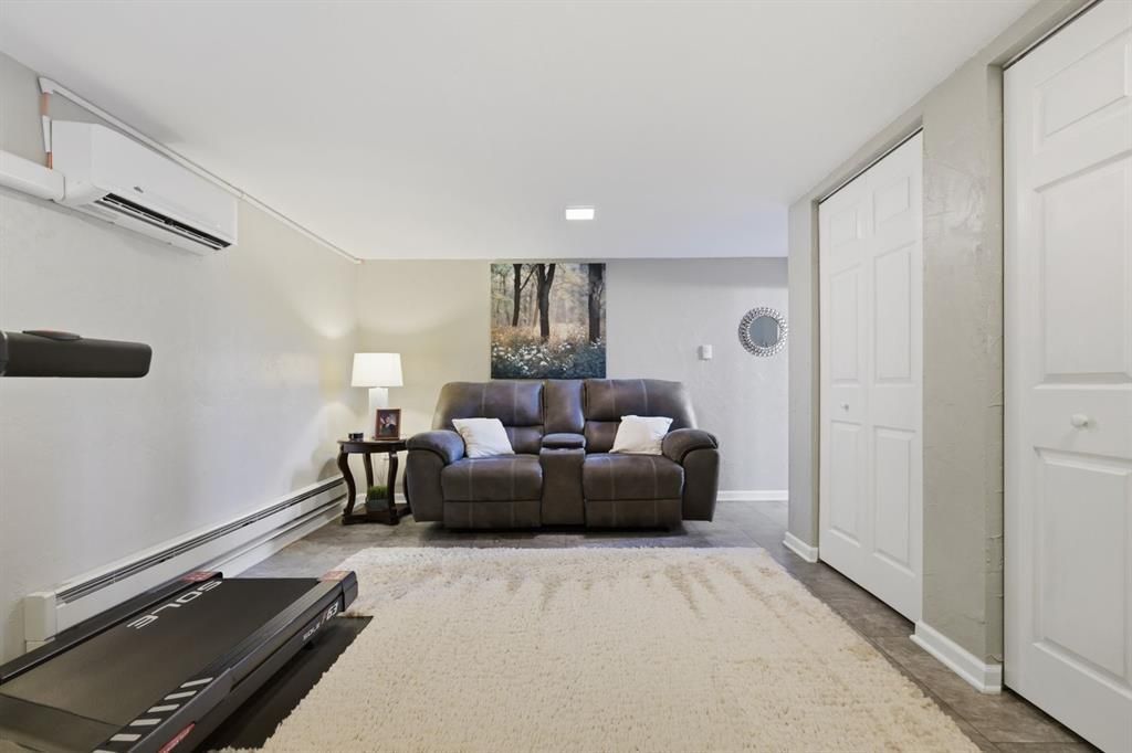 4209 Frederick DRIVE