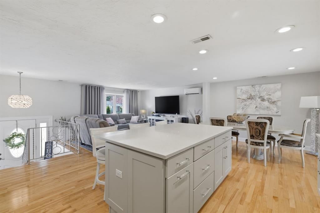 4209 Frederick DRIVE